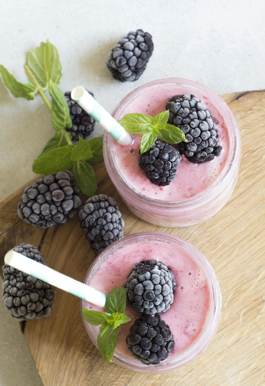 Gezonde Smoothie met Gemengde Bessen en Kefir